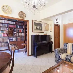G2 Dreamhouse-via Lungadige Apartment