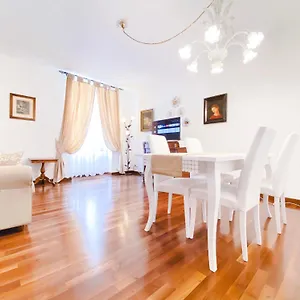 Santacecilia Apartment